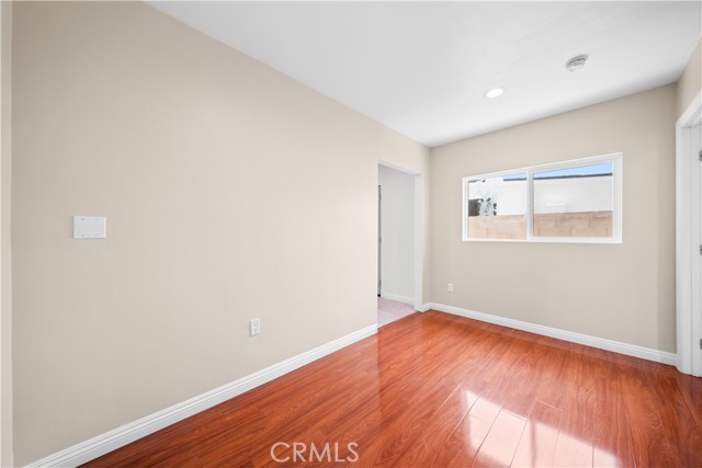 MLS #WS25134331 image #9