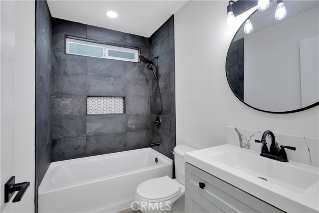 MLS #WS25135206 image #10