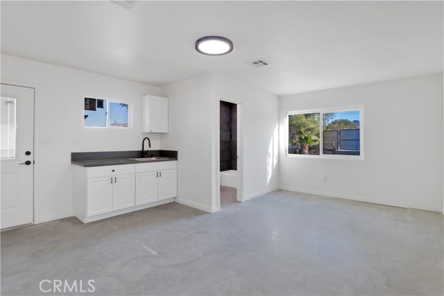 MLS #WS25135206 image #15