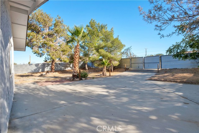MLS #WS25135206 image #2