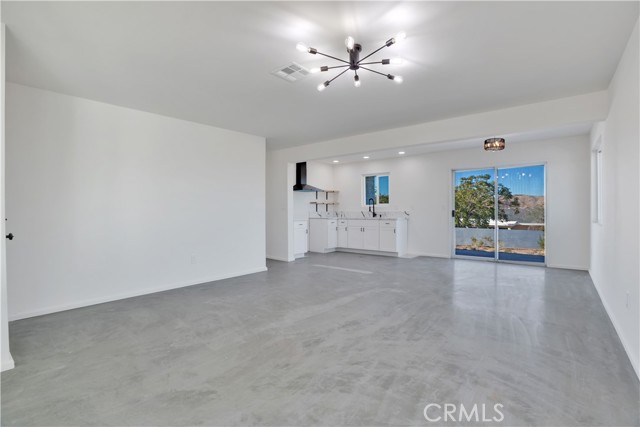 MLS #WS25135206 image #5
