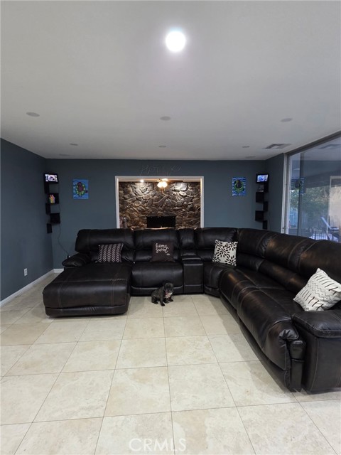 MLS #WS25136303 image #15