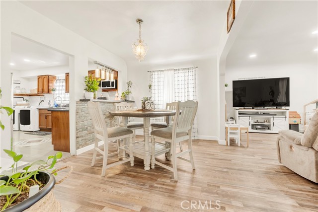 MLS #WS25141019 image #16