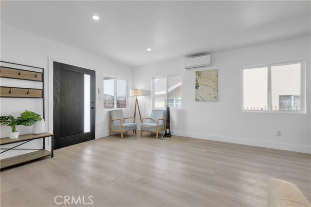 MLS #WS25142004 image #3