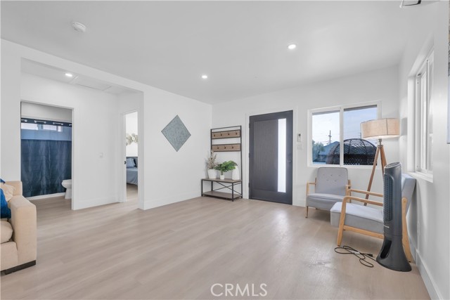 MLS #WS25142004 image #4