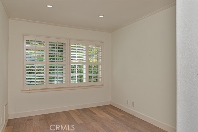 MLS #WS25142252 image #10