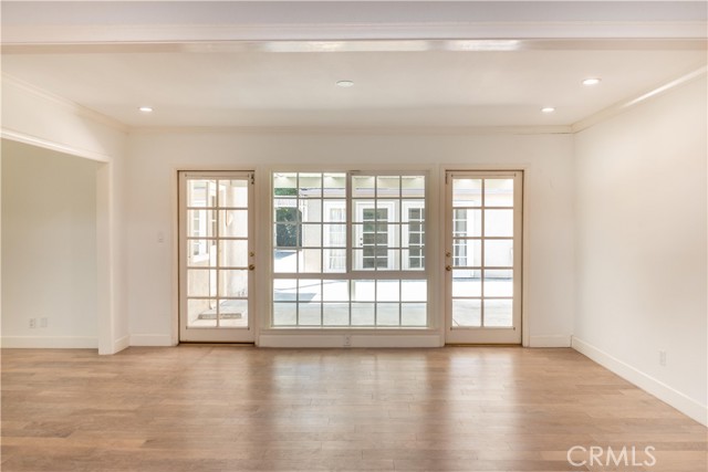 MLS #WS25142252 image #5