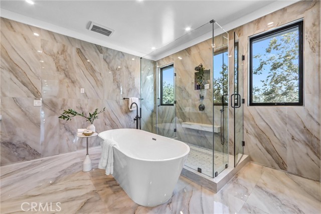 MLS #WS25143365 image #33