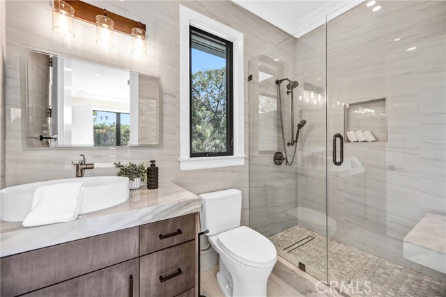 MLS #WS25143365 image #61