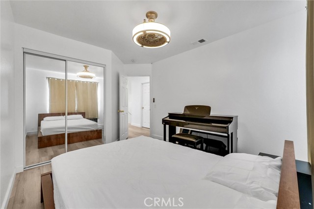 MLS #WS25143557 image #25