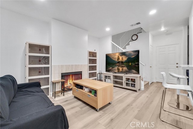 MLS #WS25143557 image #5