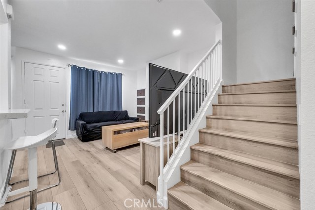 MLS #WS25143557 image #8