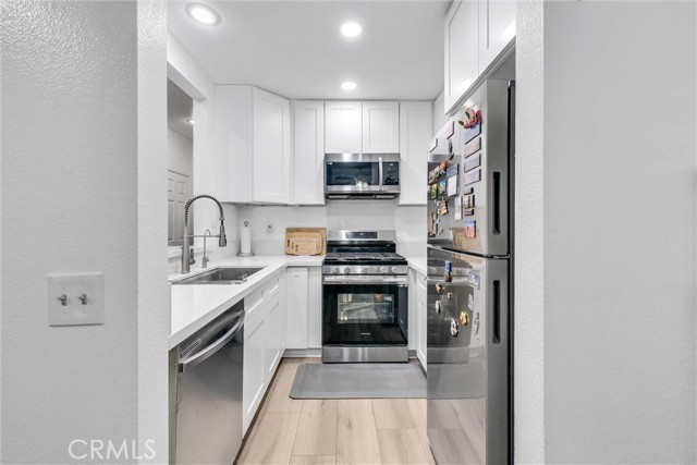 MLS #WS25143557 image #9