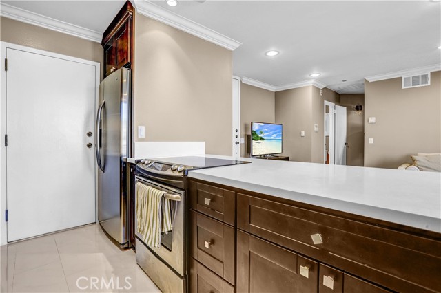 MLS #WS25144286 image #5