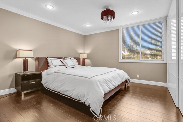 MLS #WS25144286 image #7