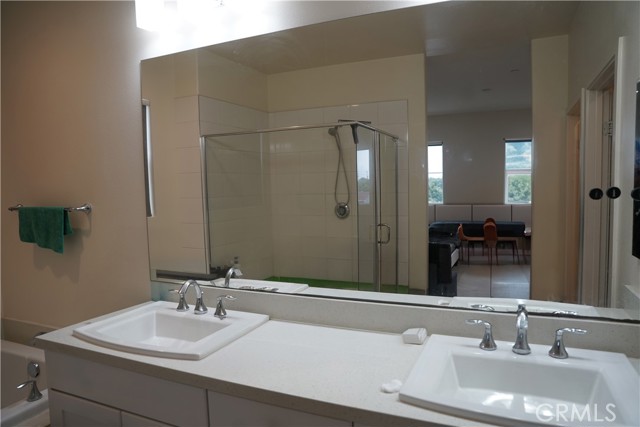 MLS #WS25145794 image #17