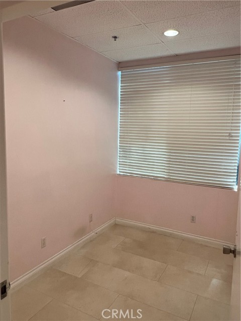 MLS #WS25148880 image #10