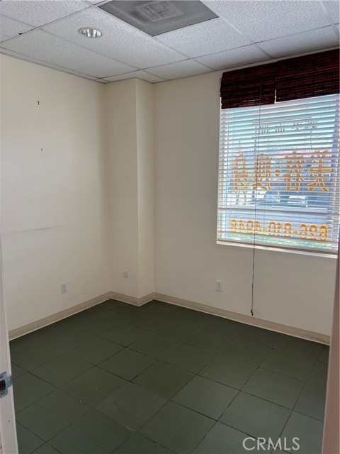 MLS #WS25148880 image #8