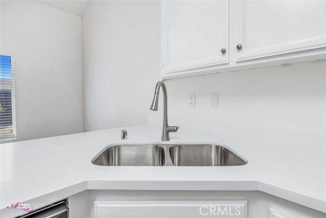 MLS #WS25148992 image #10