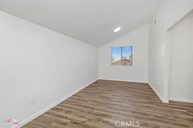 MLS #WS25148992 image #17