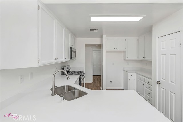 MLS #WS25148992 image #6