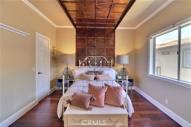 MLS #WS25149362 image #8