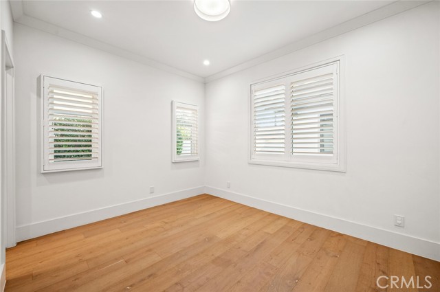 MLS #WS25149796 image #36