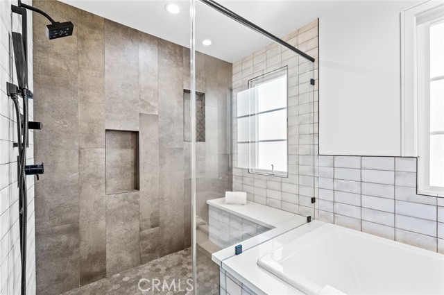 MLS #WS25149796 image #46