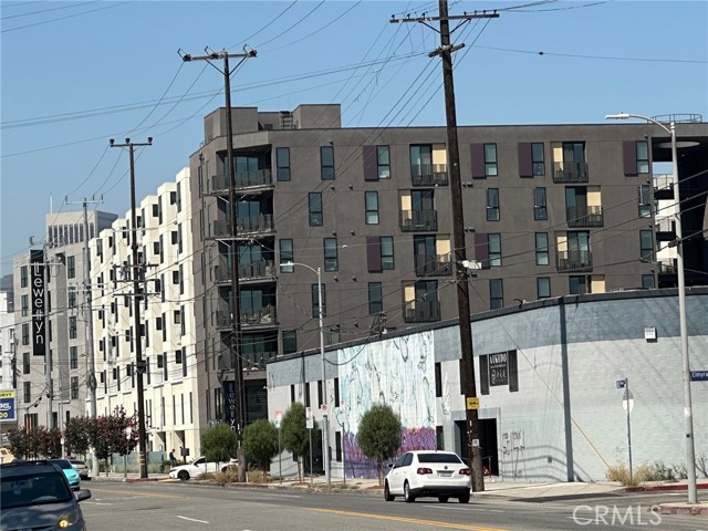 MLS #WS25150773 image #4