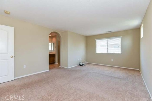 MLS #WS25150878 image #8