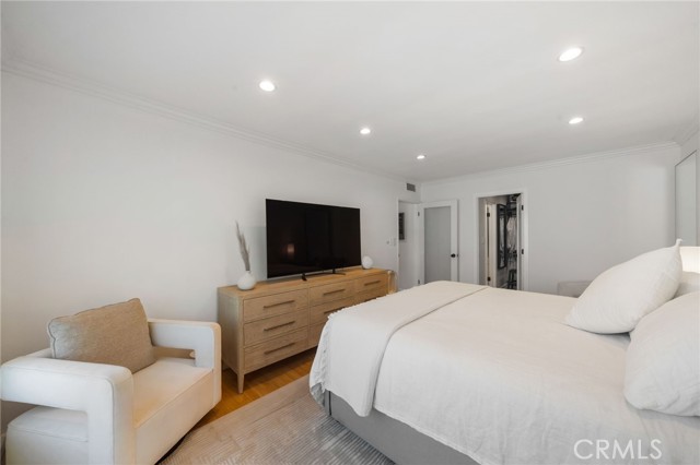 MLS #WS25153050 image #11