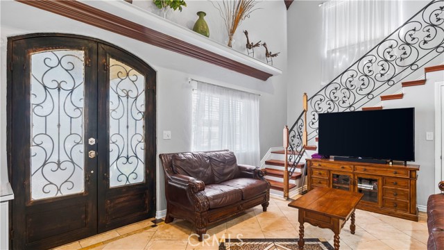 MLS #WS25154773 image #6