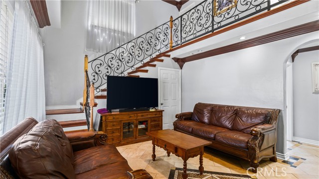 MLS #WS25154773 image #7