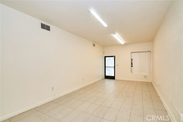 MLS #WS25155403 image #8