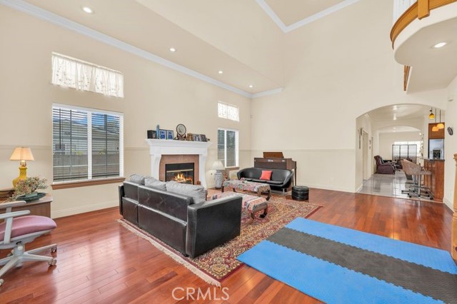 MLS #WS25158507 image #2