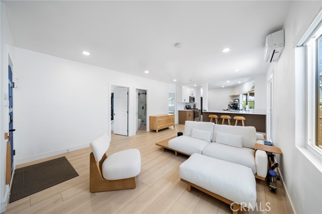 MLS #WS25159753 image #4