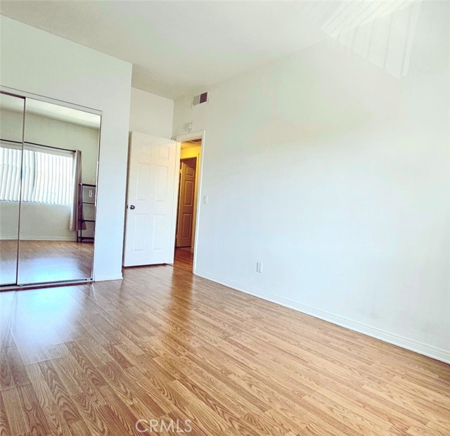 MLS #WS25160769 image #12