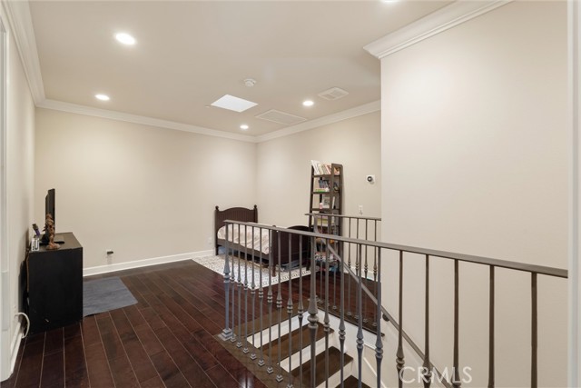 MLS #WS25161788 image #14