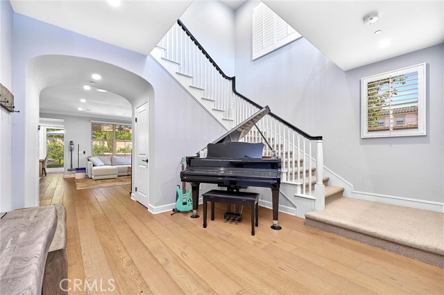 MLS #WS25162420 image #2