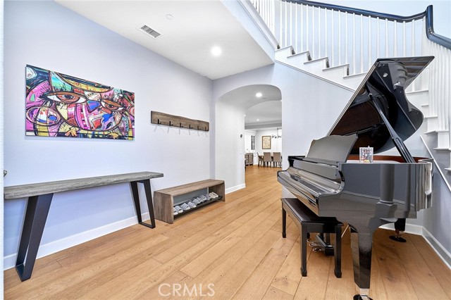 MLS #WS25162420 image #3