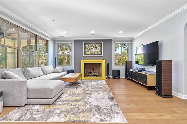 MLS #WS25162420 image #4