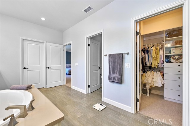 MLS #WS25162420 image #47