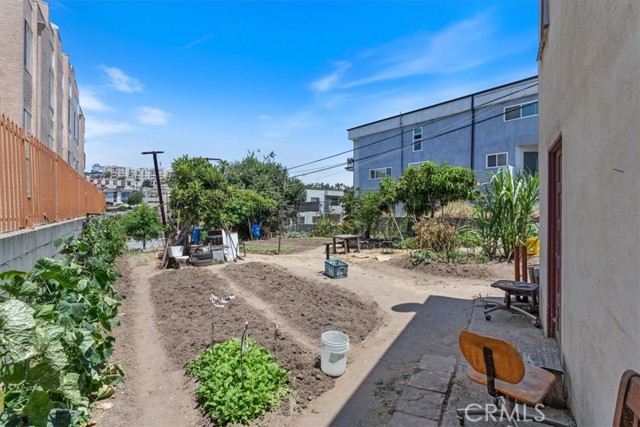 MLS #WS25164299 image #17