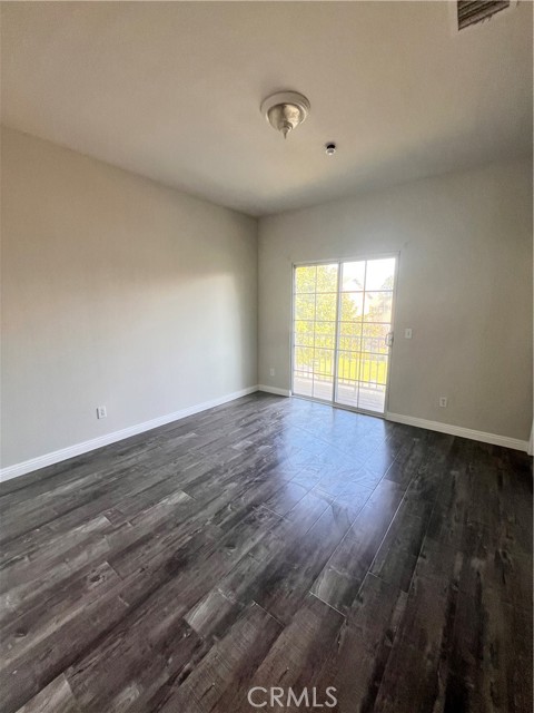 MLS #WS25165475 image #16