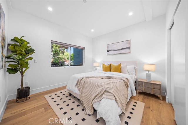 MLS #WS25167263 image #16