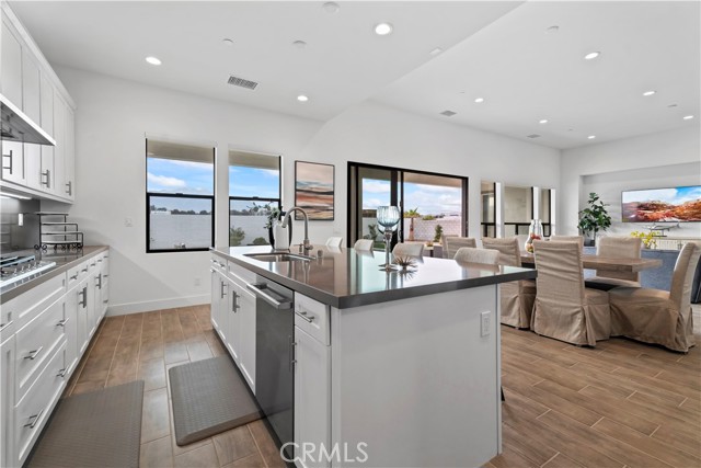 MLS #WS25167538 image #11