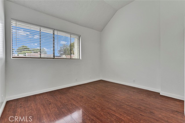 MLS #WS25168740 image #14