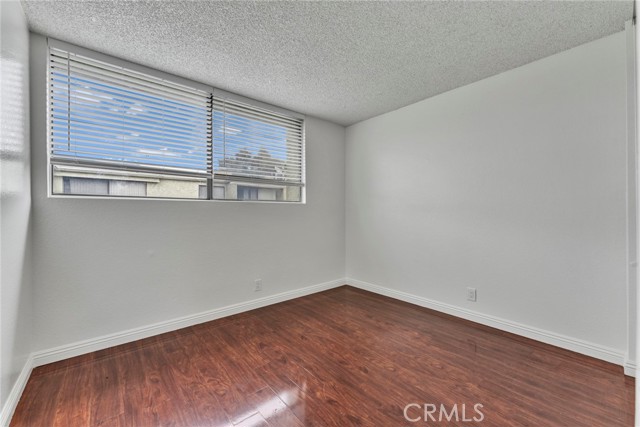 MLS #WS25168740 image #17