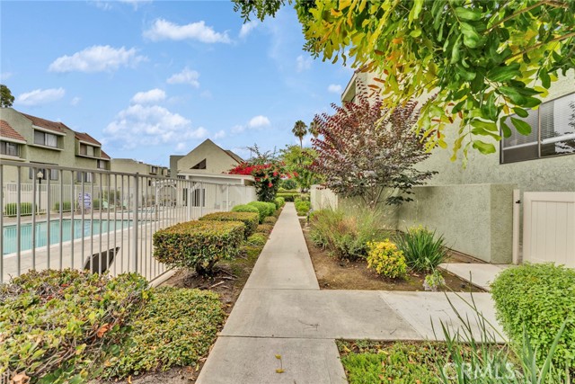 MLS #WS25168740 image #2