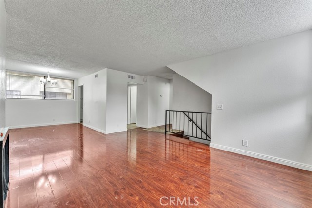 MLS #WS25168740 image #3